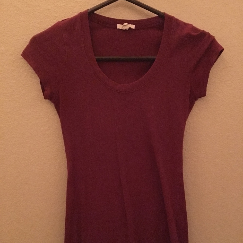 Burgundy tee shirt